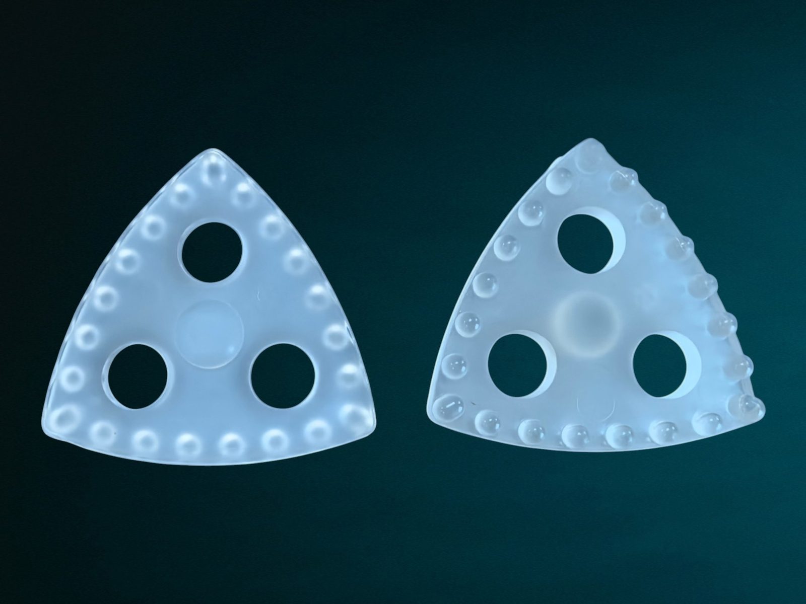 Triangular cleaner