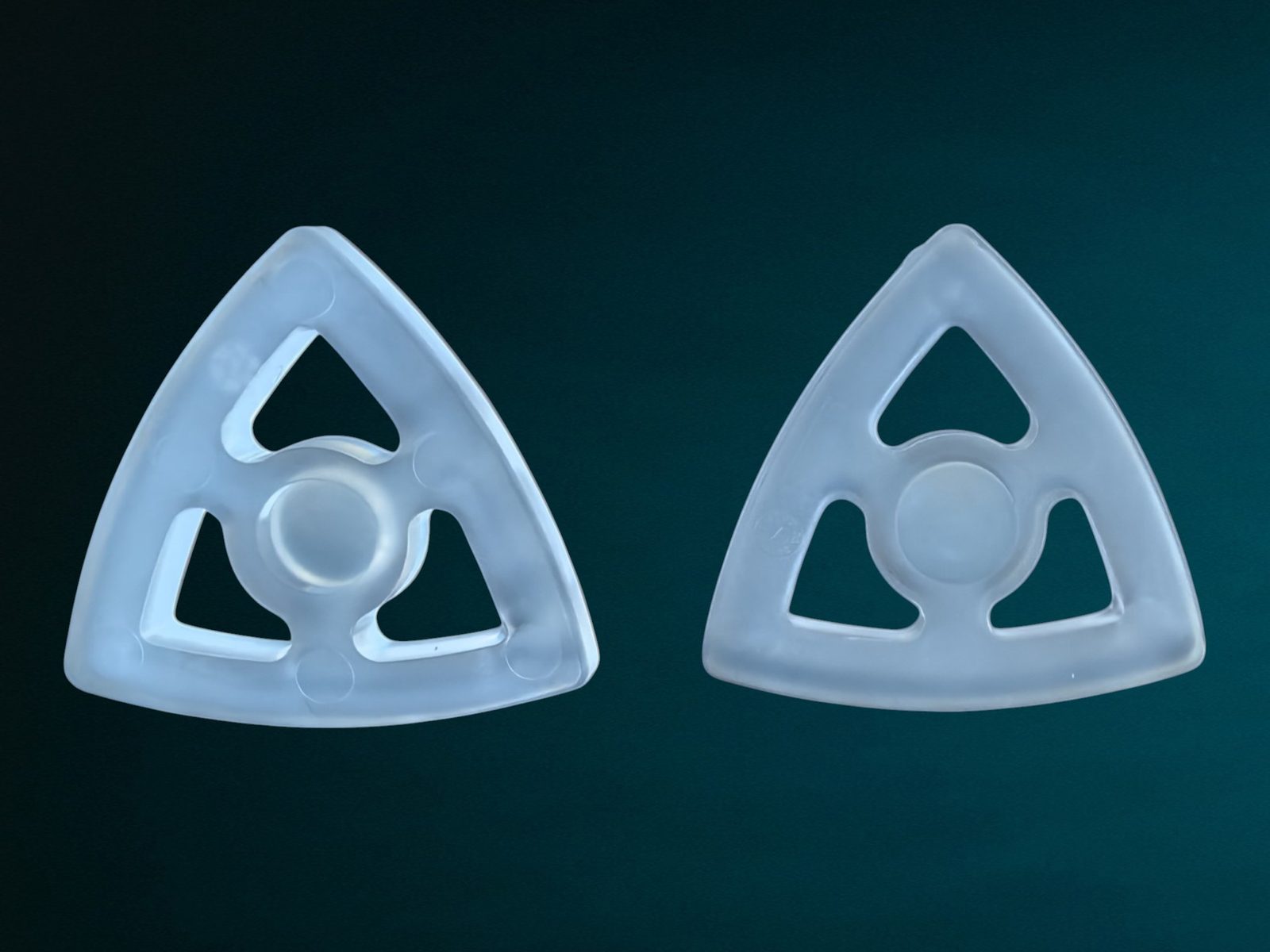 Triangular cleaner