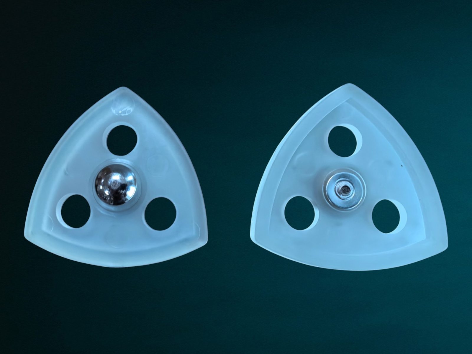 Triangular cleaner