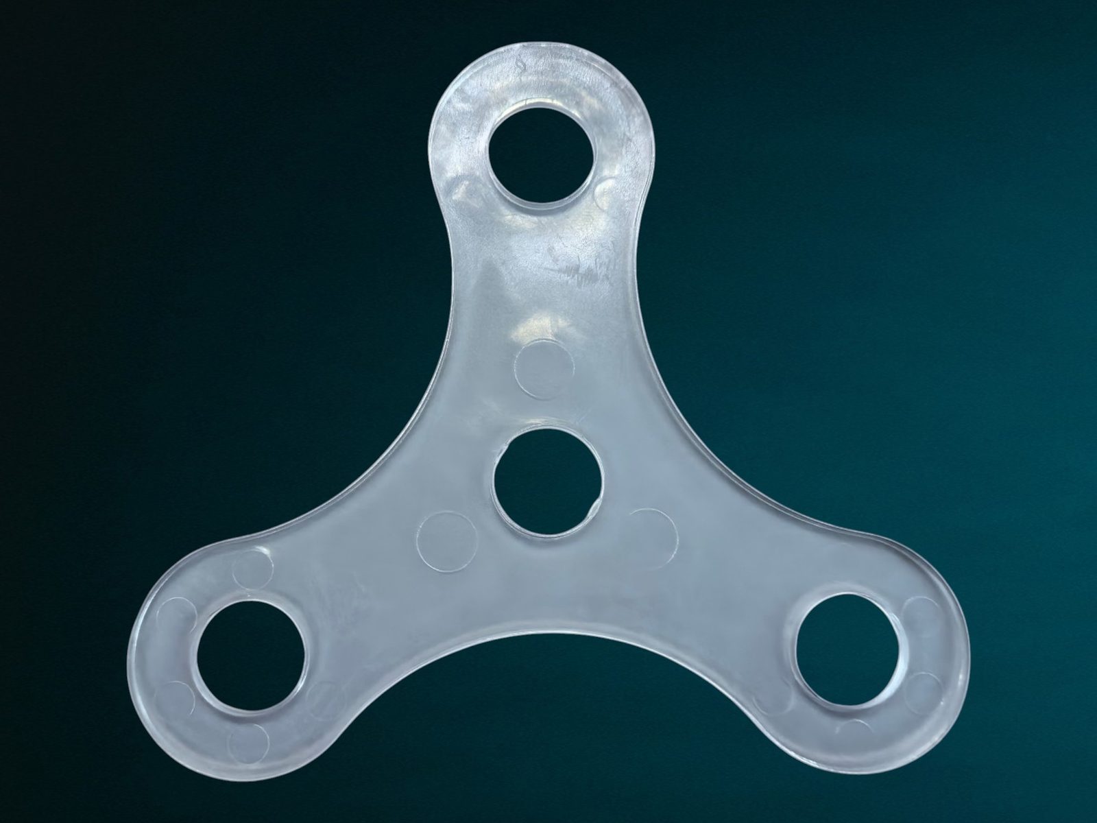 Big triangular cleaner