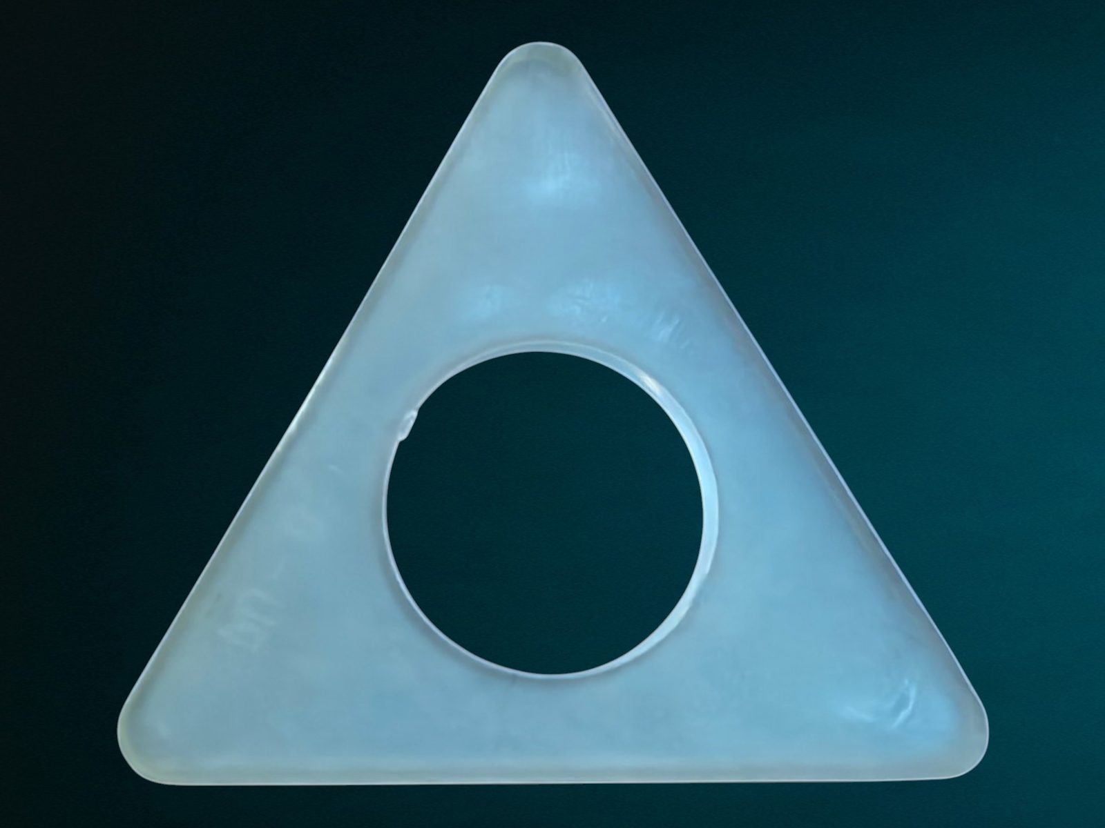 Big triangular cleaner