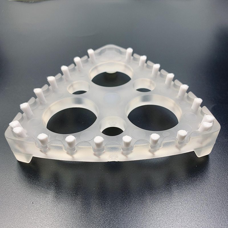 Bristle triangle structure
