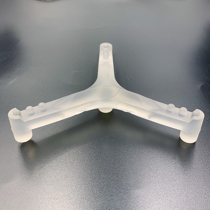 Three-arm body